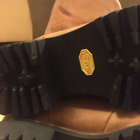 Timberland Earthkeepers Winter Boots - Picture 5 of 8